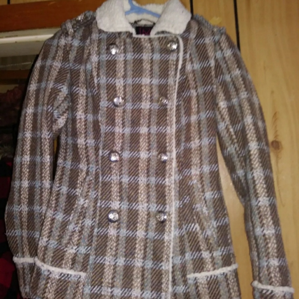 Women's peacoat